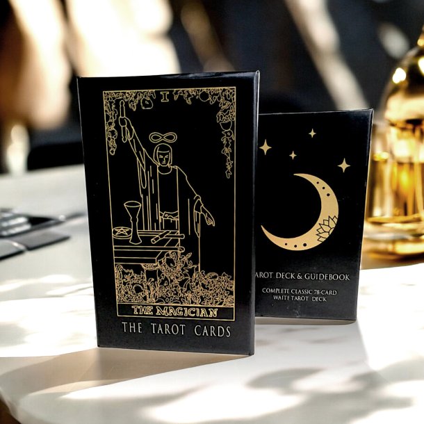 THE MAGICIAN TAROT