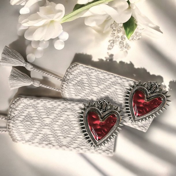 SACRED HEART BRACELET