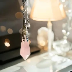 BETAGENDE ROSAKVARTS PENDUL