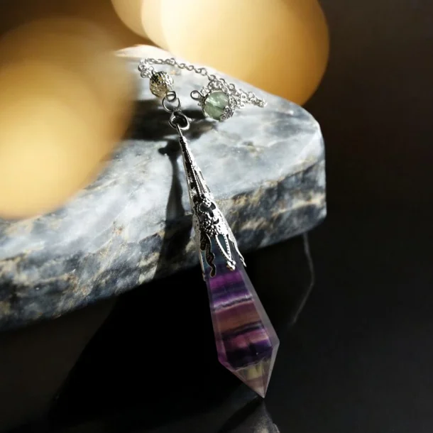 FASCINERENDE FLUORIT PENDUL