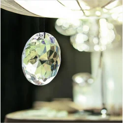 GLITRENDE PRISME MED KVAST